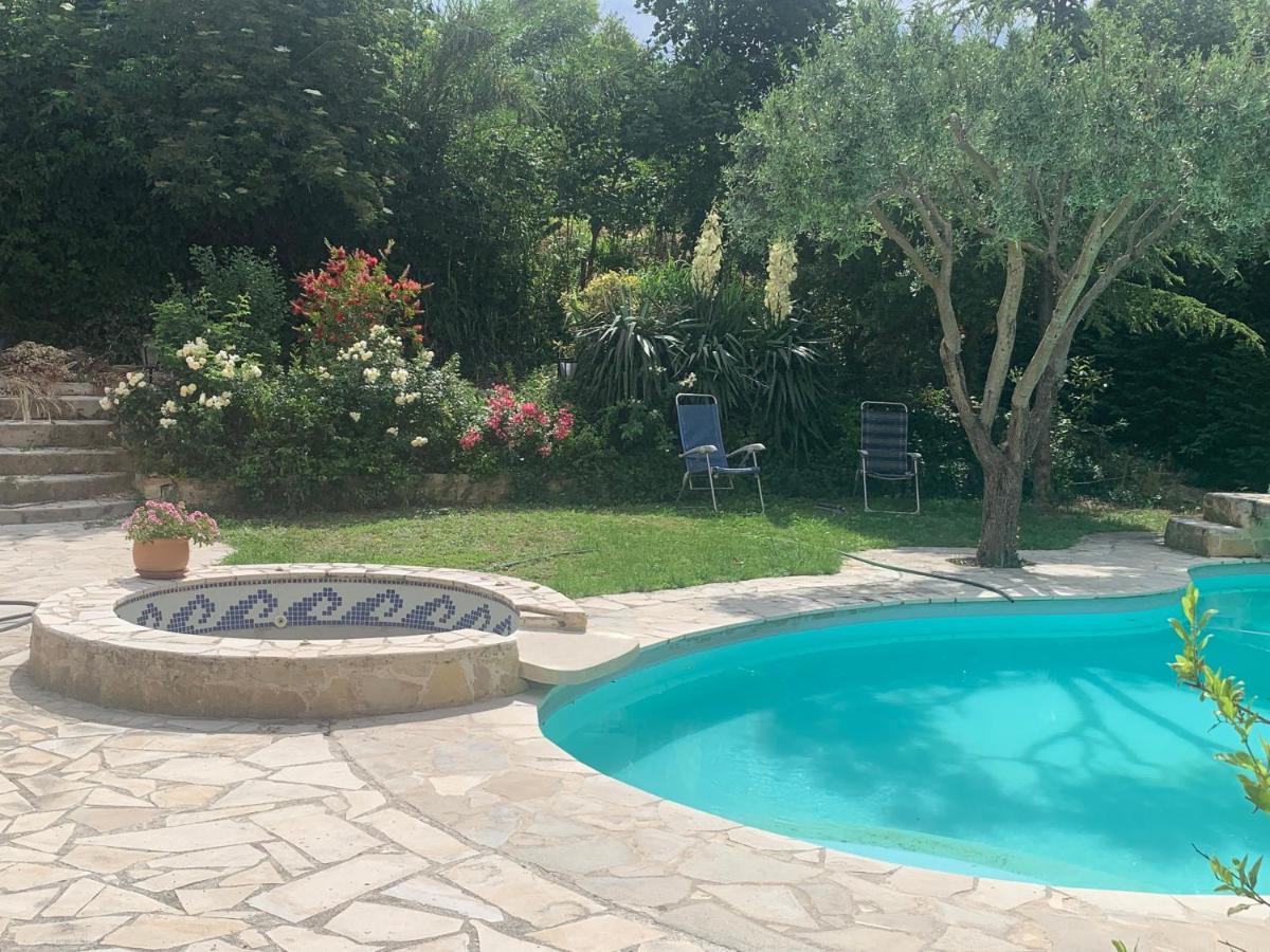 Studio Oustaou Acces Piscine Marsilya Dış mekan fotoğraf