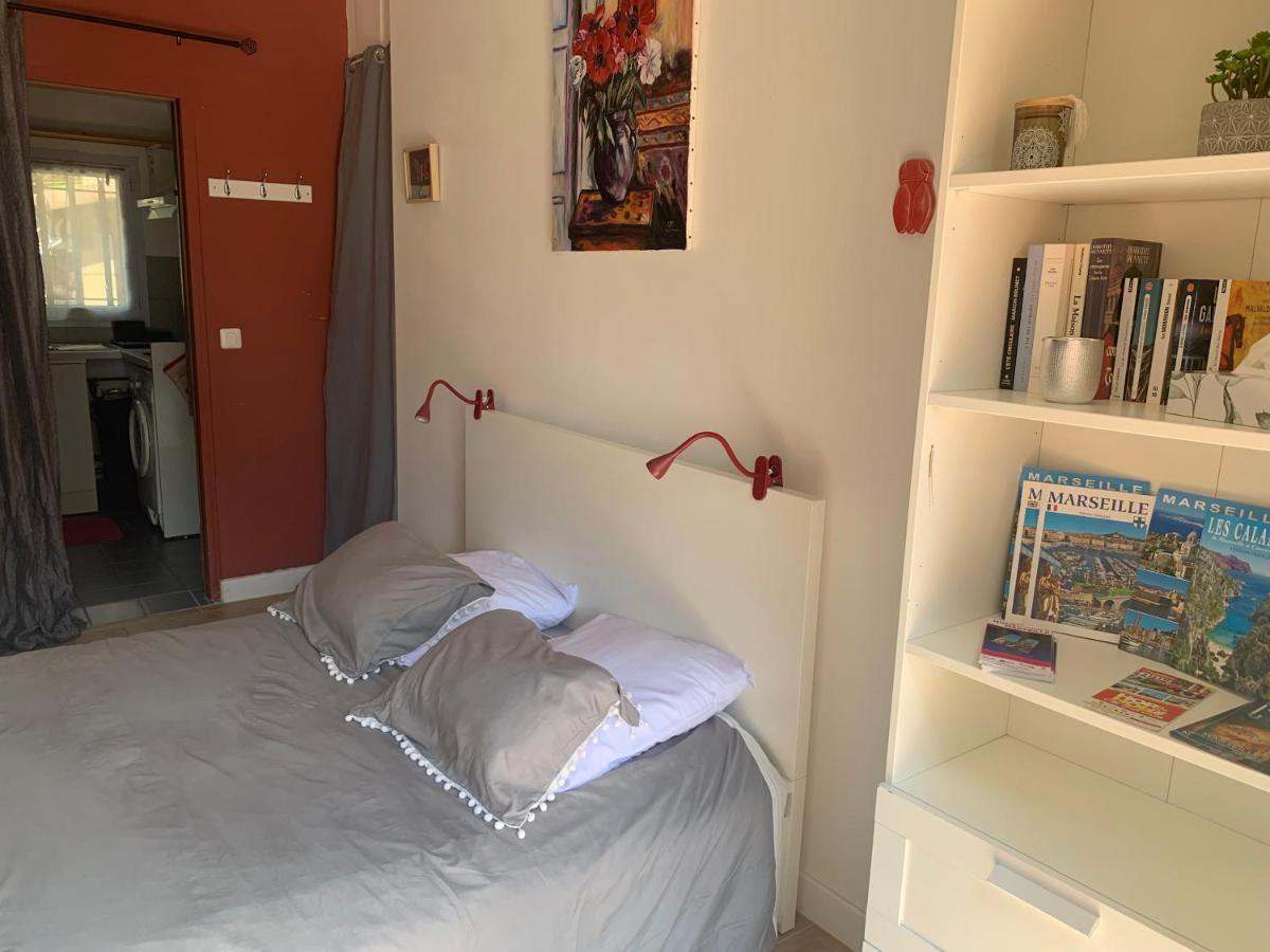 Studio Oustaou Acces Piscine Marsilya Dış mekan fotoğraf