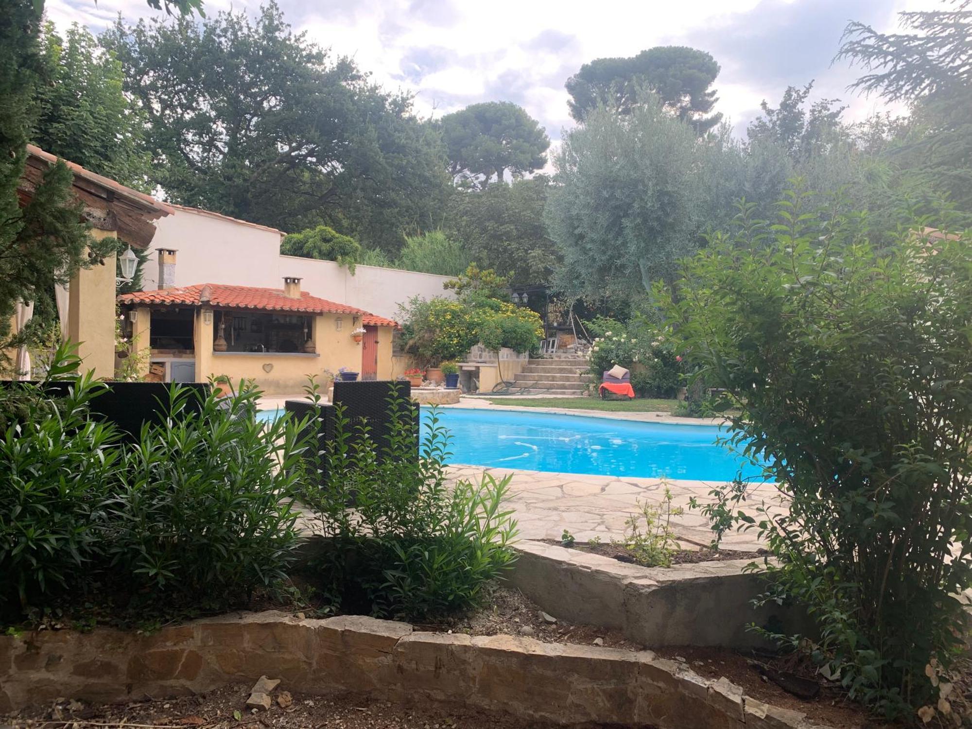 Studio Oustaou Acces Piscine Marsilya Dış mekan fotoğraf